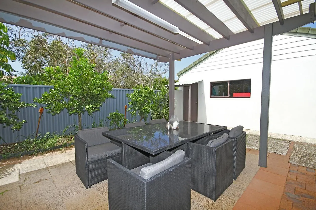Holiday home 6 Petrie Avenue Villa Marcoola Australia